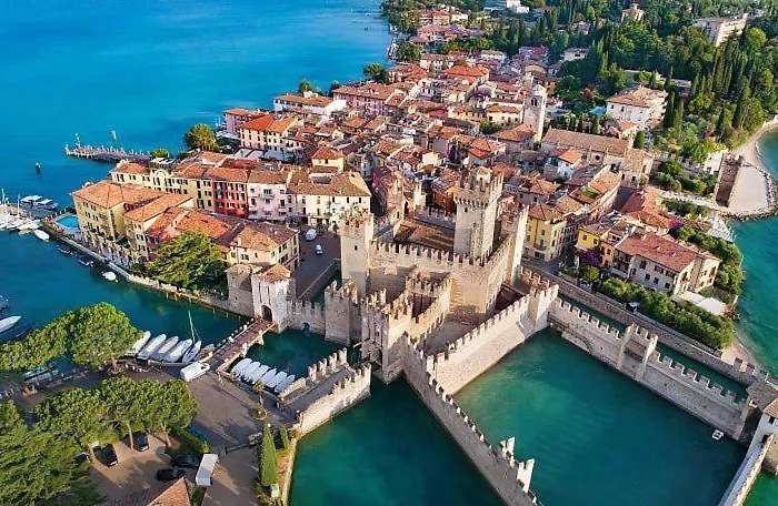 Apartmanhotel Sirmione 4*