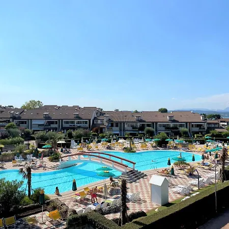 Sirmione 公寓式酒店 *