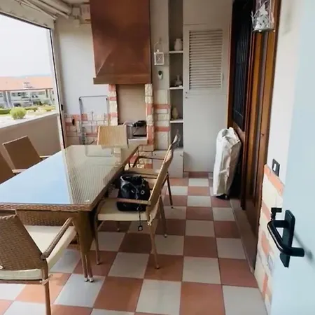 Sirmione 公寓式酒店 *